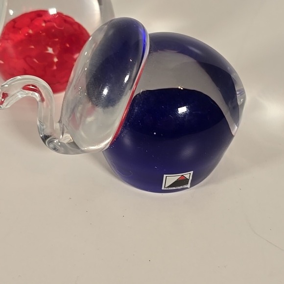 Set Of 2 Czech Republic Art Glass Elephants Paper Weights - Picture 2 of 7